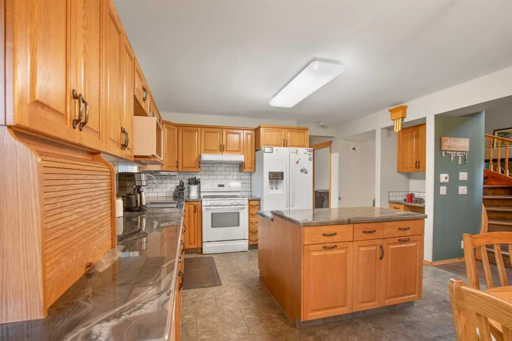 1530 TWP Road 414
