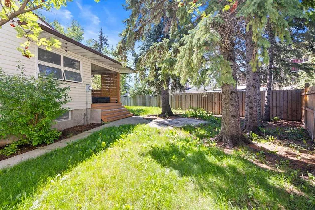 215 Ranchview Court NW