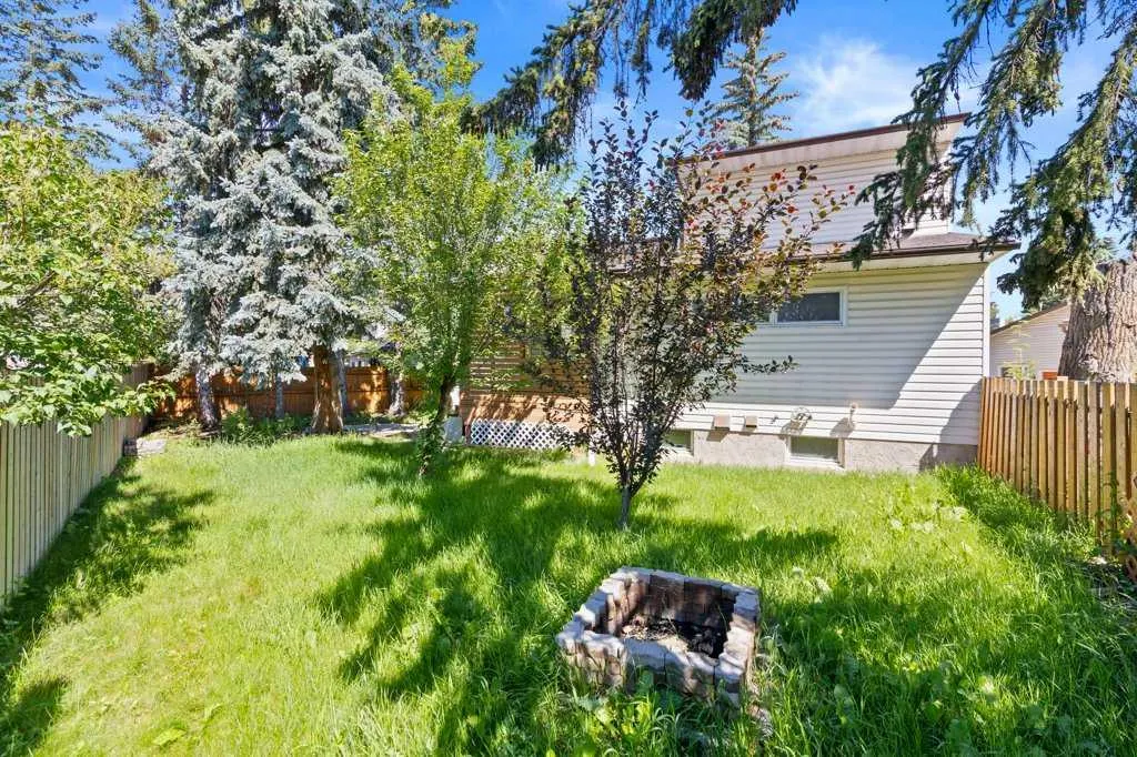 215 Ranchview Court NW