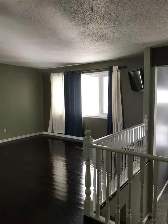 10125 100 Street