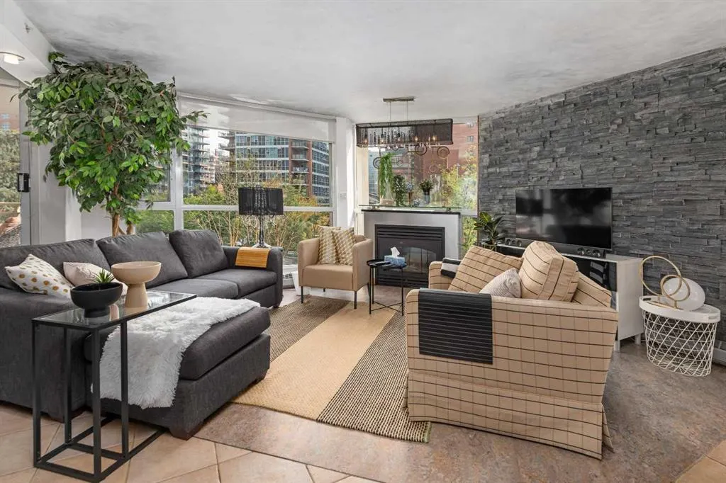 804 3 Avenue SW, #303