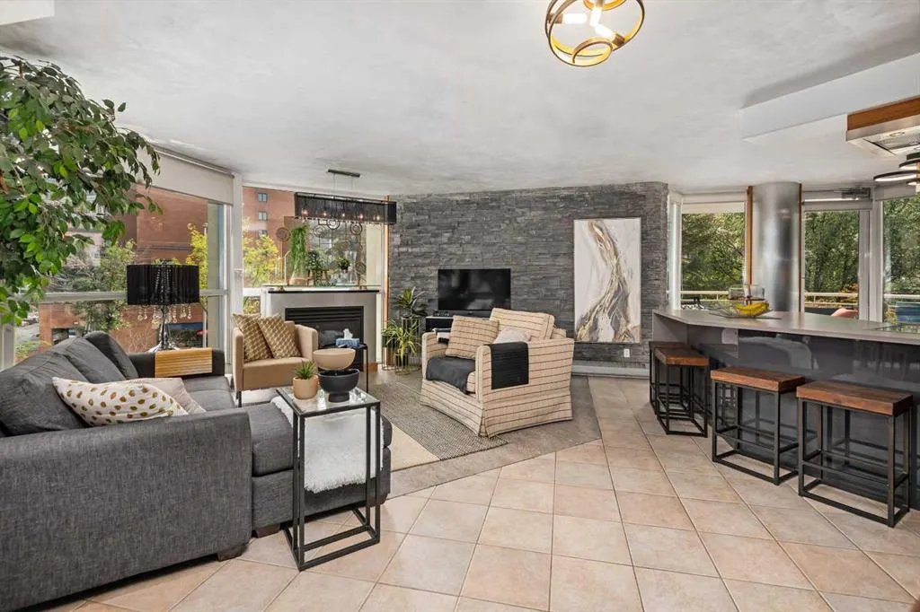 804 3 Avenue SW, #303