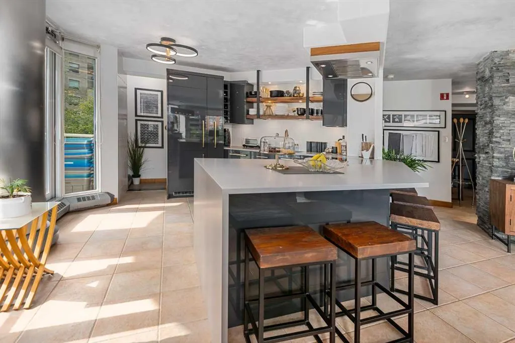 804 3 Avenue SW, #303