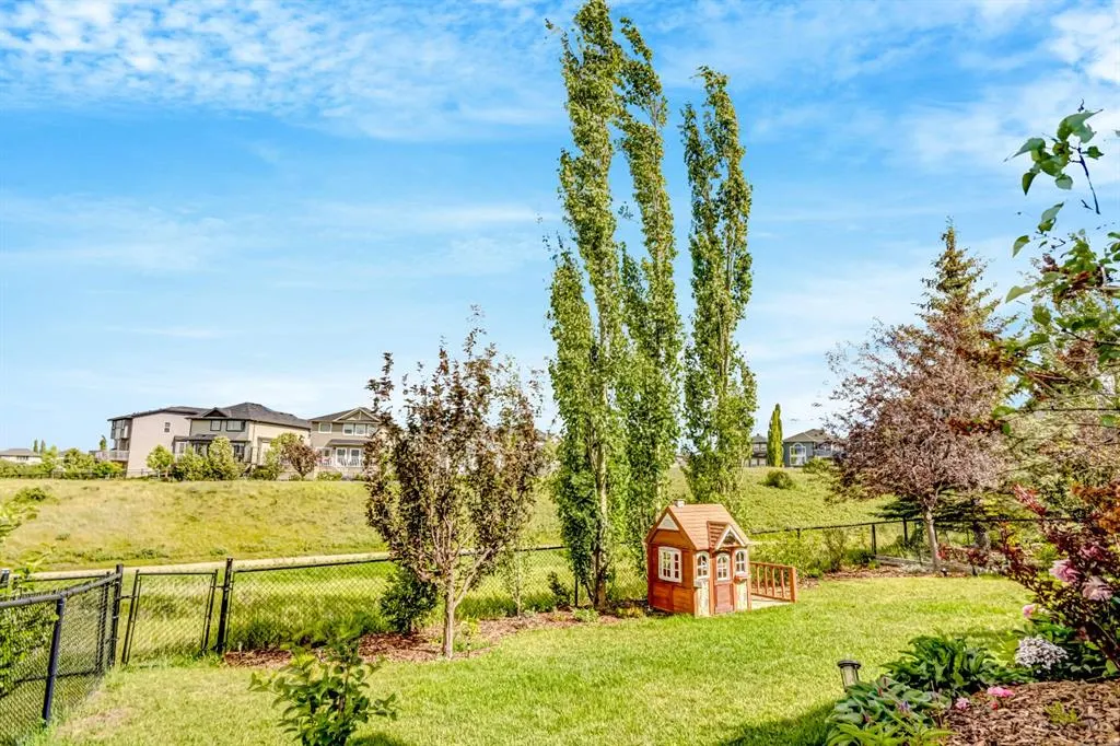 284 Kincora Heights NW