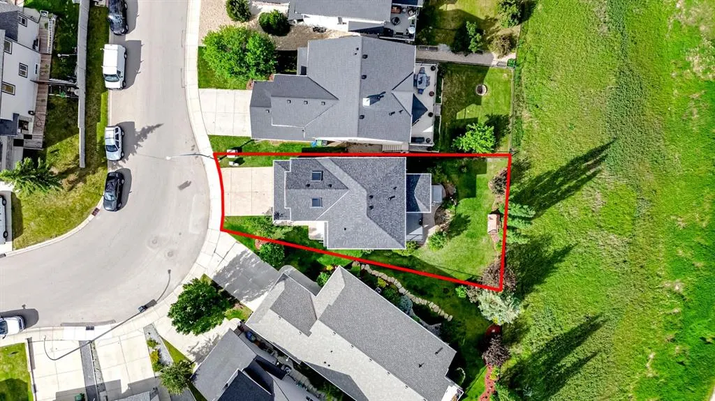 284 Kincora Heights NW