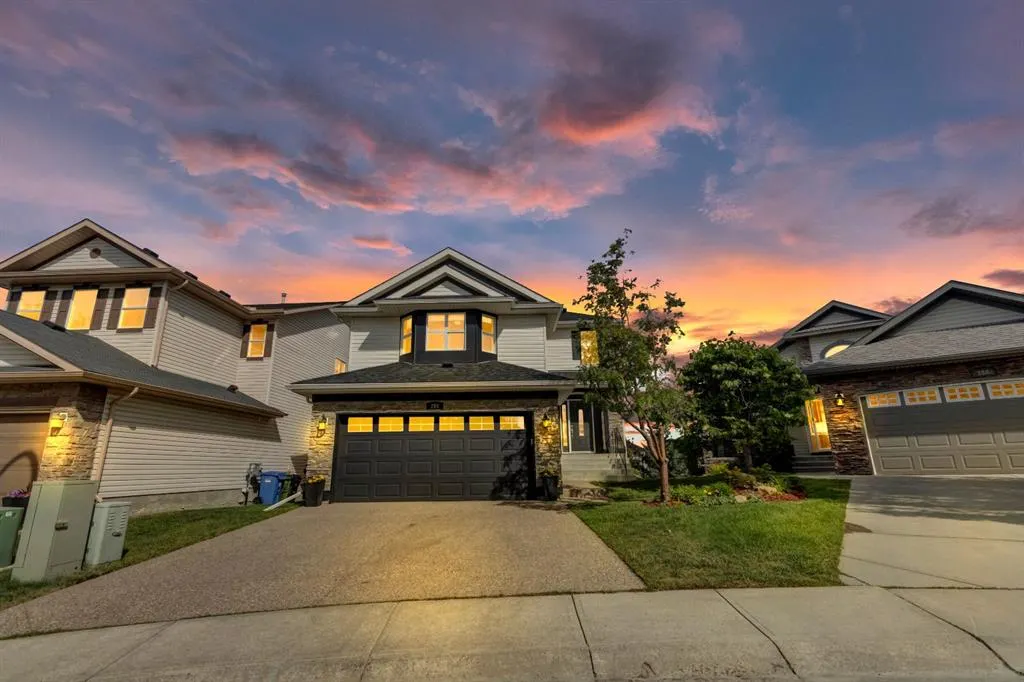 284 Kincora Heights NW