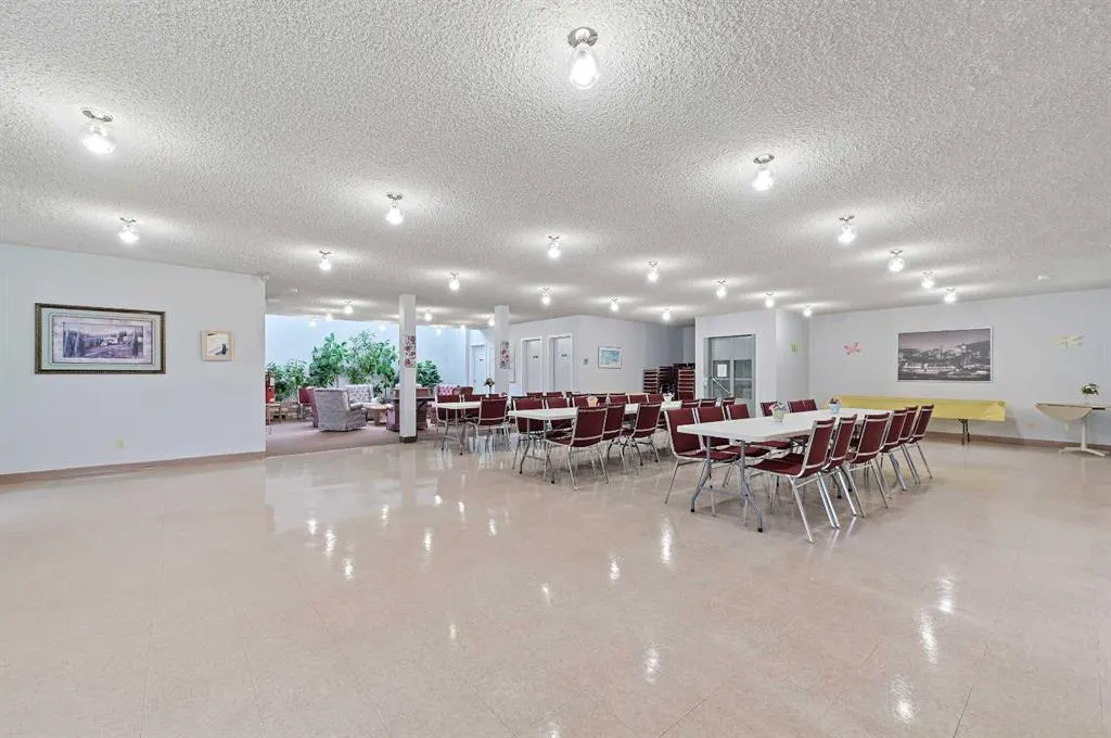 22 Sandarac Circle NW