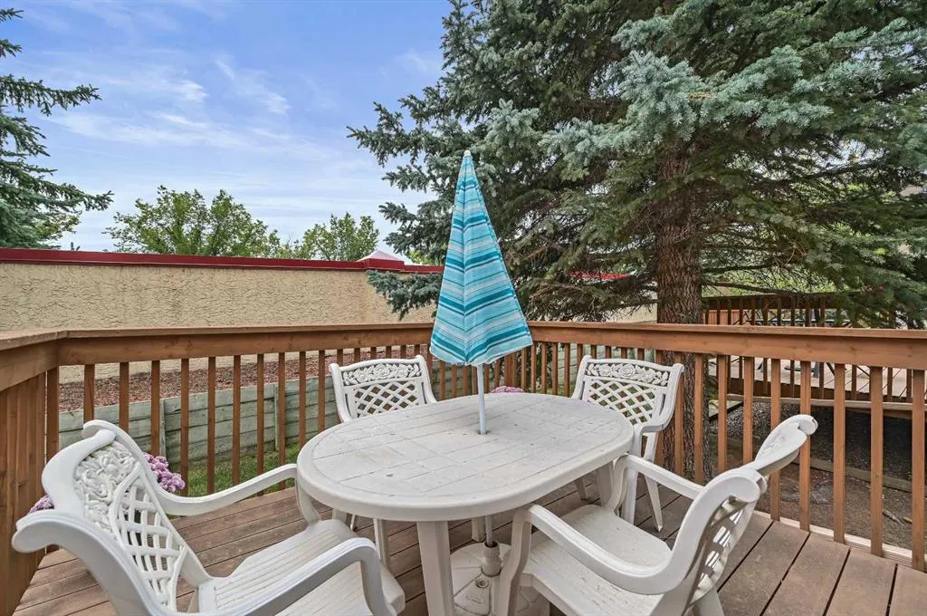 22 Sandarac Circle NW