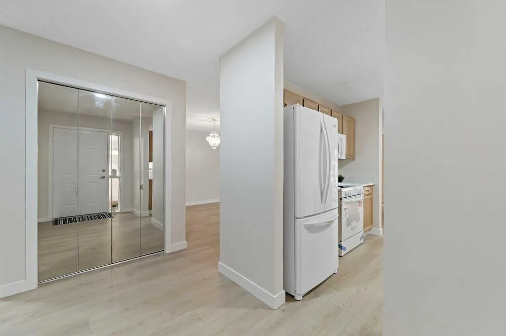 22 Sandarac Circle NW
