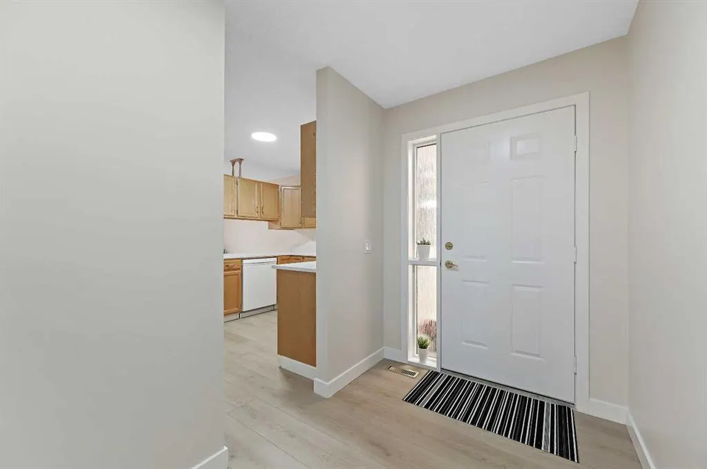 22 Sandarac Circle NW
