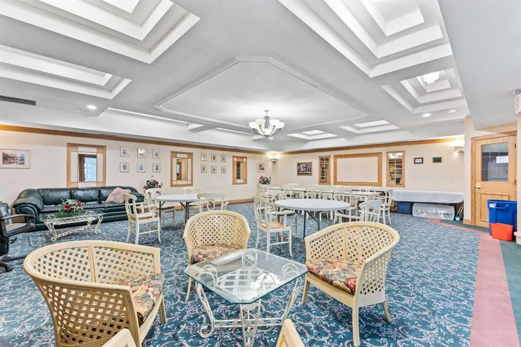 200 Lincoln Way SW, #321