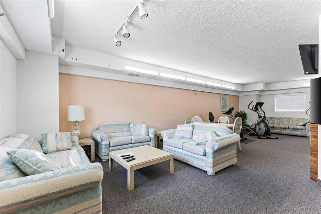 200 Lincoln Way SW, #321
