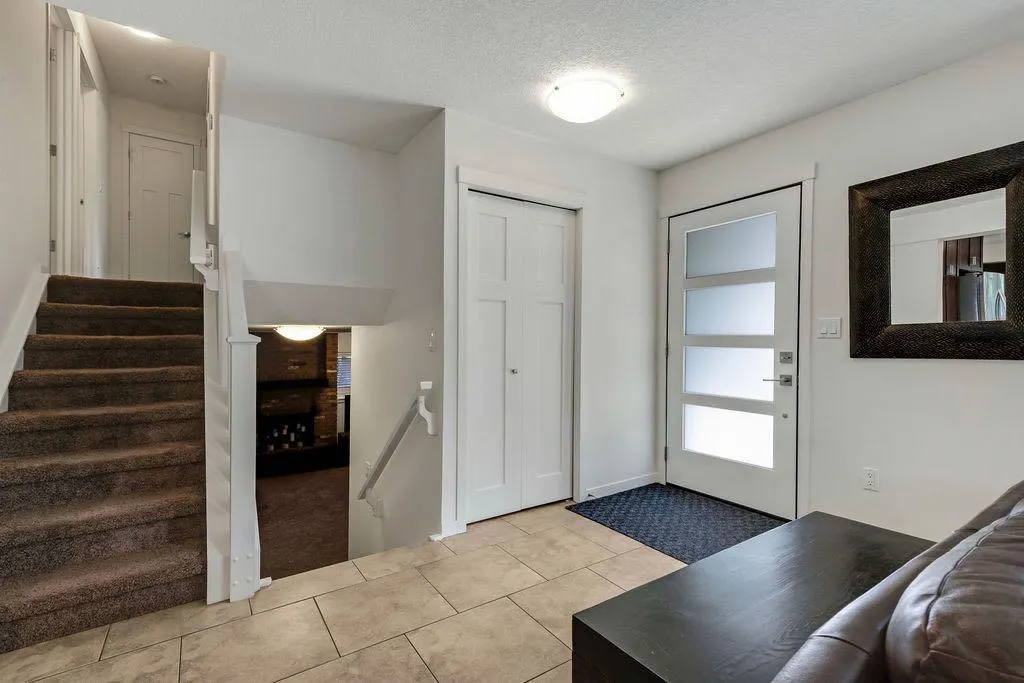 12 Suntree Lane
