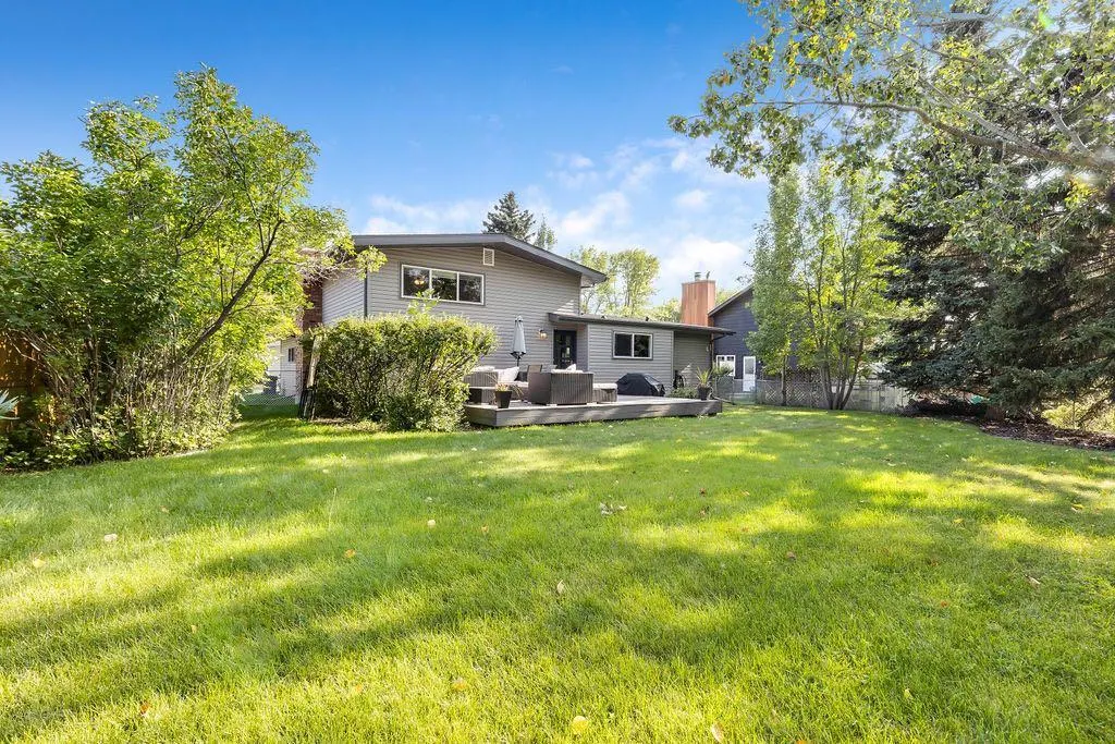 12 Suntree Lane