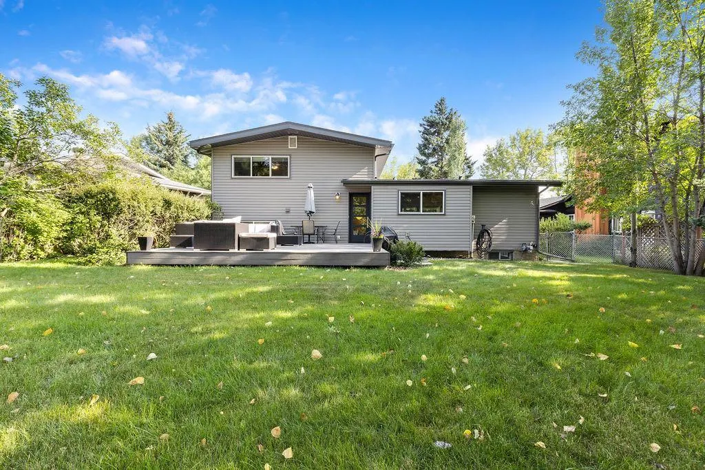 12 Suntree Lane