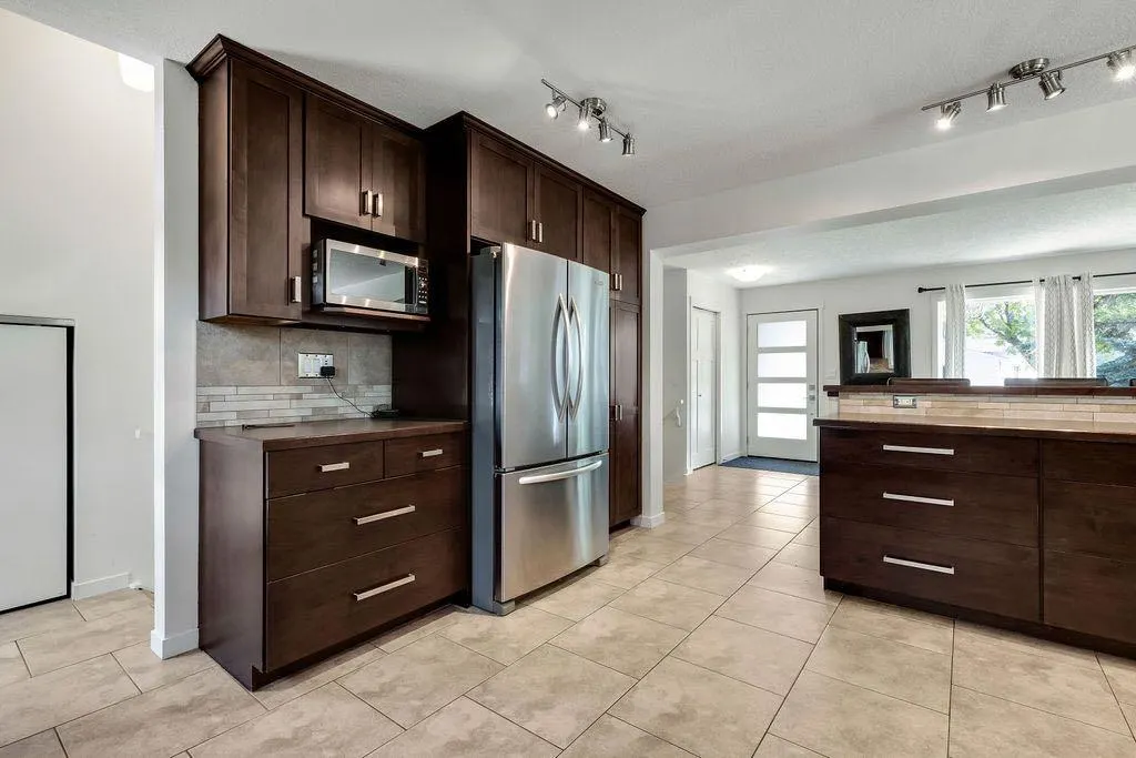 12 Suntree Lane