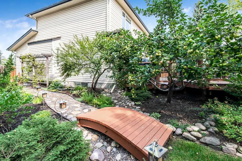 195 Mt Brewster Circle SE