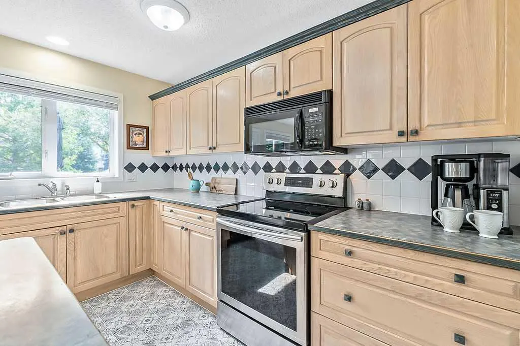 195 Mt Brewster Circle SE