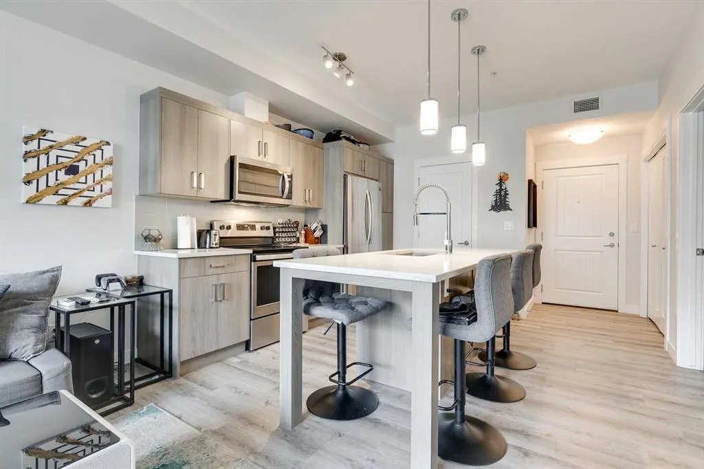 200 Auburn Meadows Common SE, #207