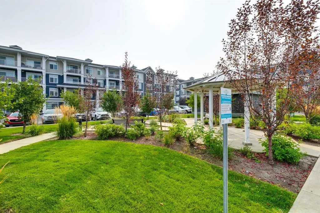 200 Auburn Meadows Common SE, #207