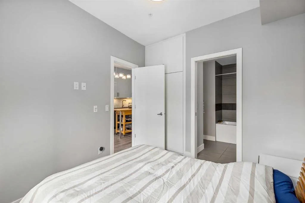 515 4 Avenue NE, #311