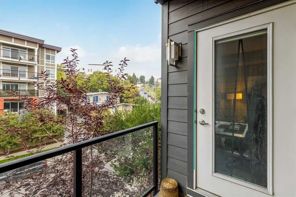 515 4 Avenue NE, #311