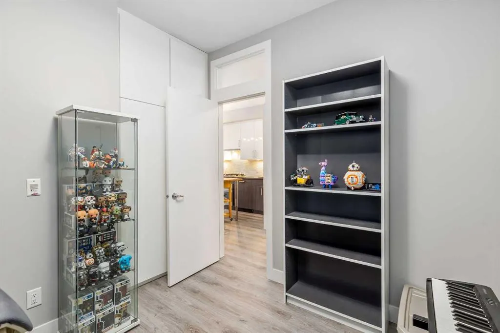 515 4 Avenue NE, #311