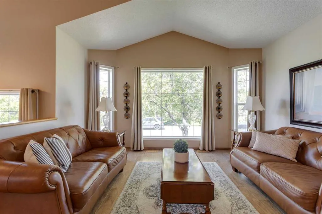 131 Citadel Mesa Close NW
