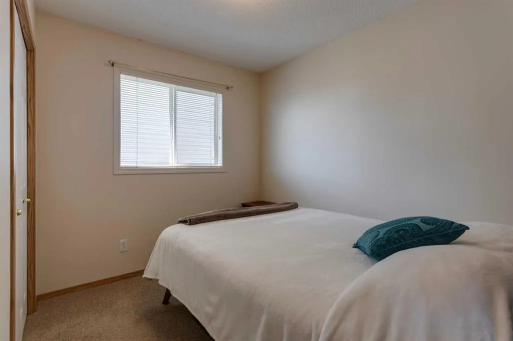 131 Citadel Mesa Close NW