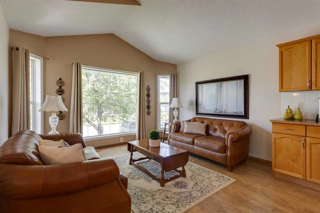 131 Citadel Mesa Close NW