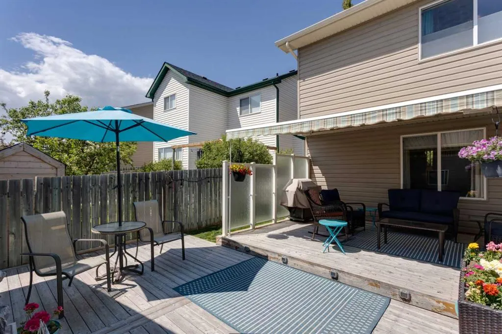 131 Citadel Mesa Close NW