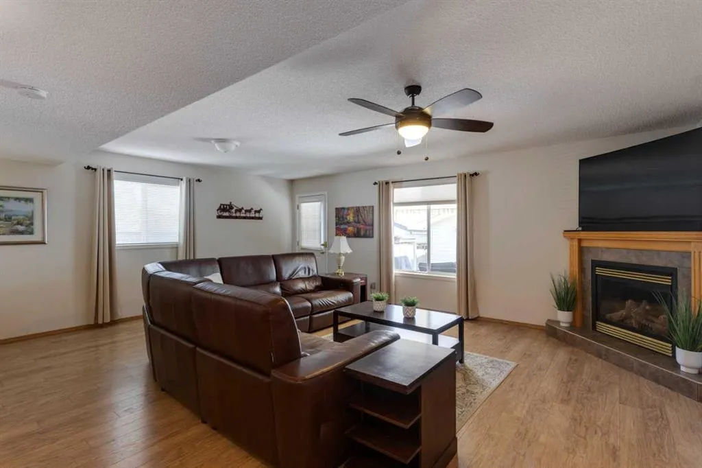 131 Citadel Mesa Close NW