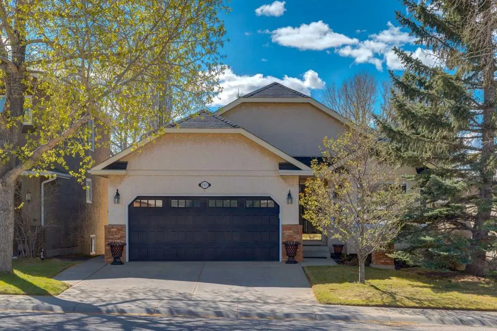 107 Arbour Lake Way NW