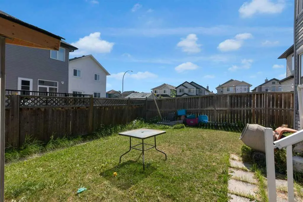442 Saddlecreek Way NE