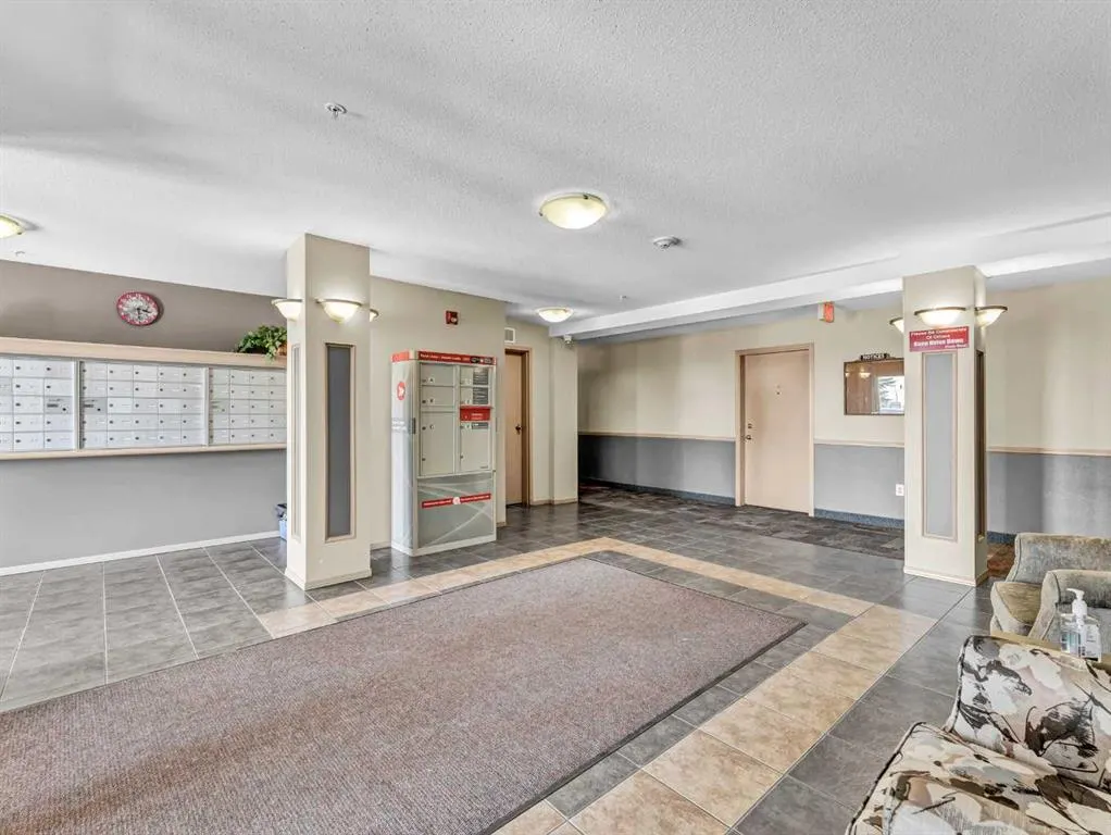 1648 Saamis Drive NW, #304