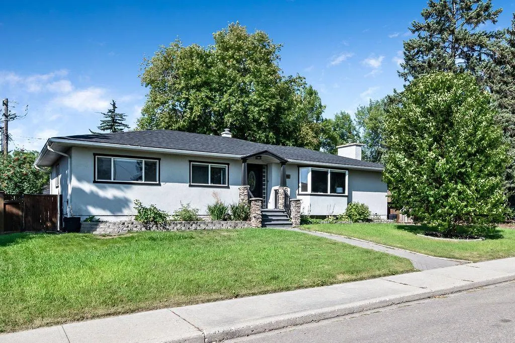 41 Mackay Drive SW