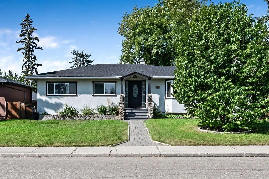 41 Mackay Drive SW