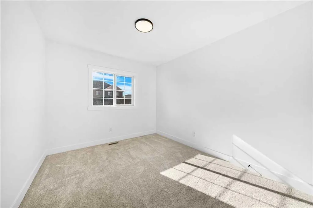 7 Baysprings Terrace SW