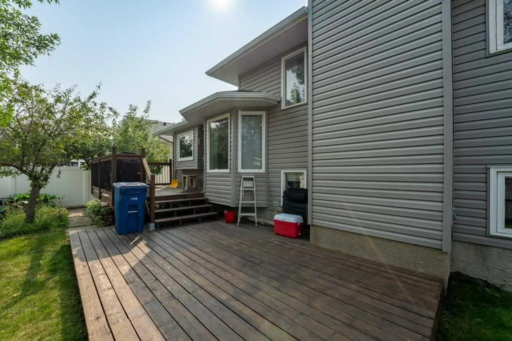 1224 Thorburn Drive SE