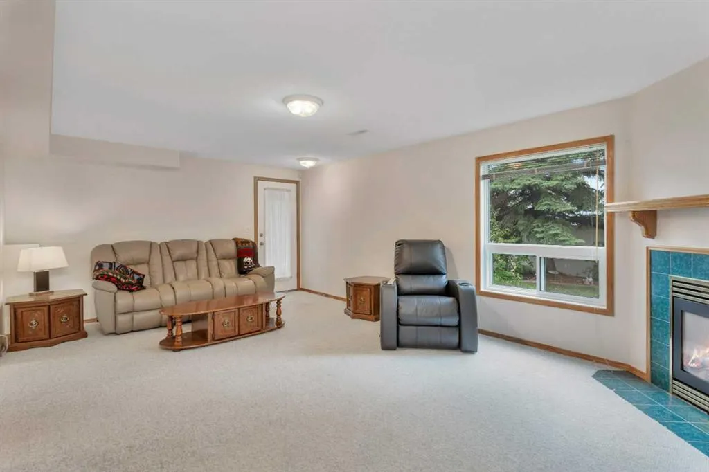21 Dunn Close