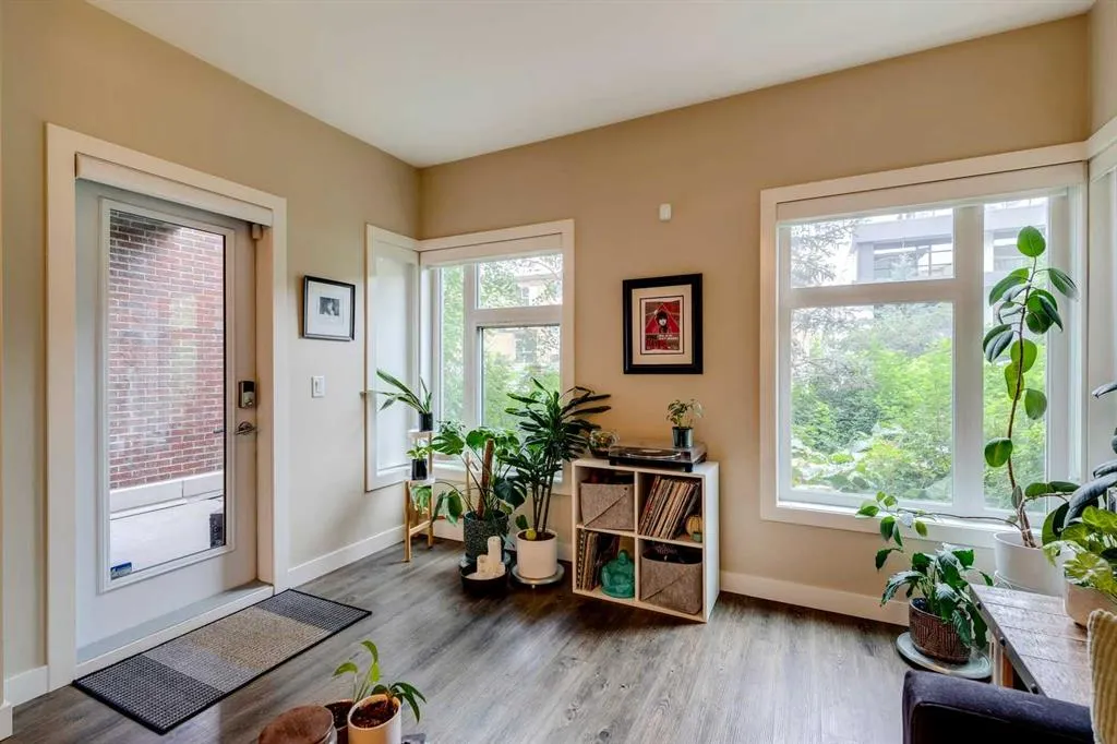 1720 10 Street SW, #106