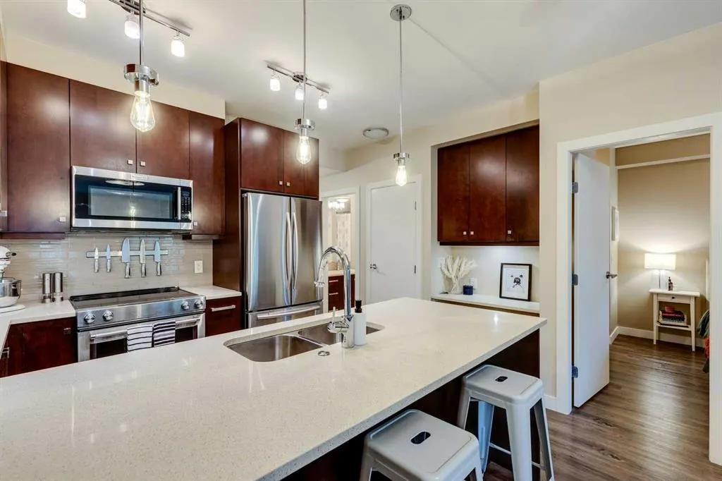 1720 10 Street SW, #106