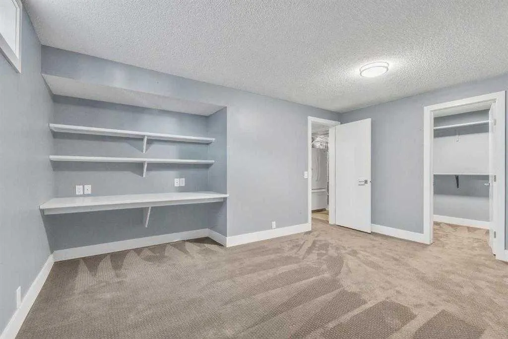 129 Edgebrook Gardens NW