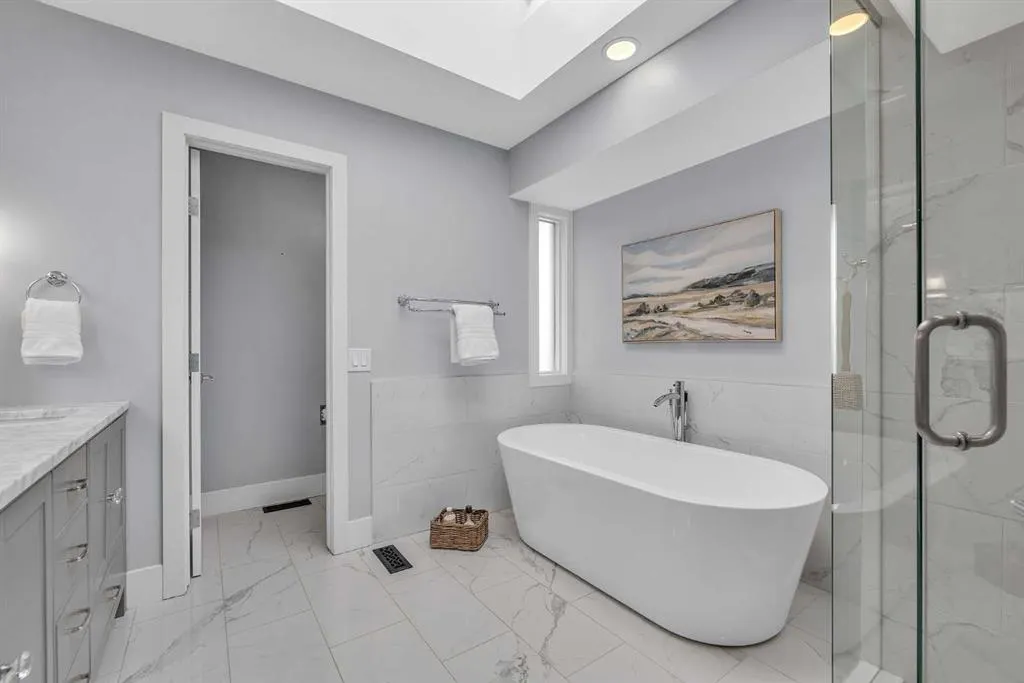 129 Edgebrook Gardens NW