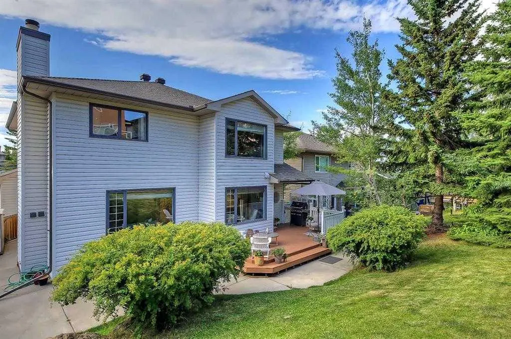 129 Edgebrook Gardens NW