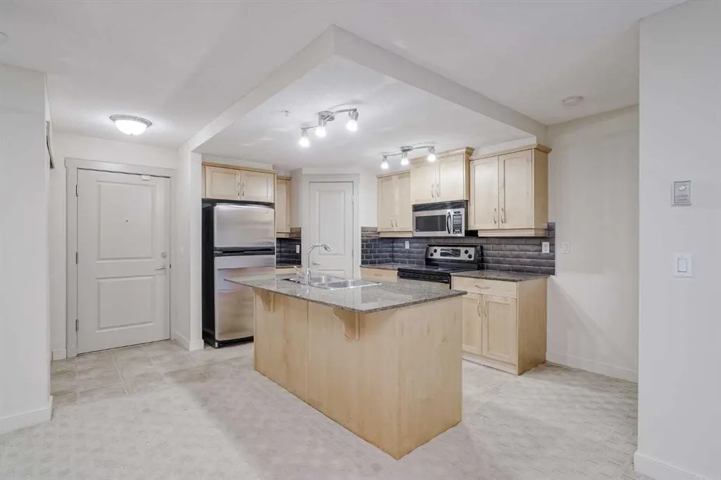 2233 34 Avenue SW, #141