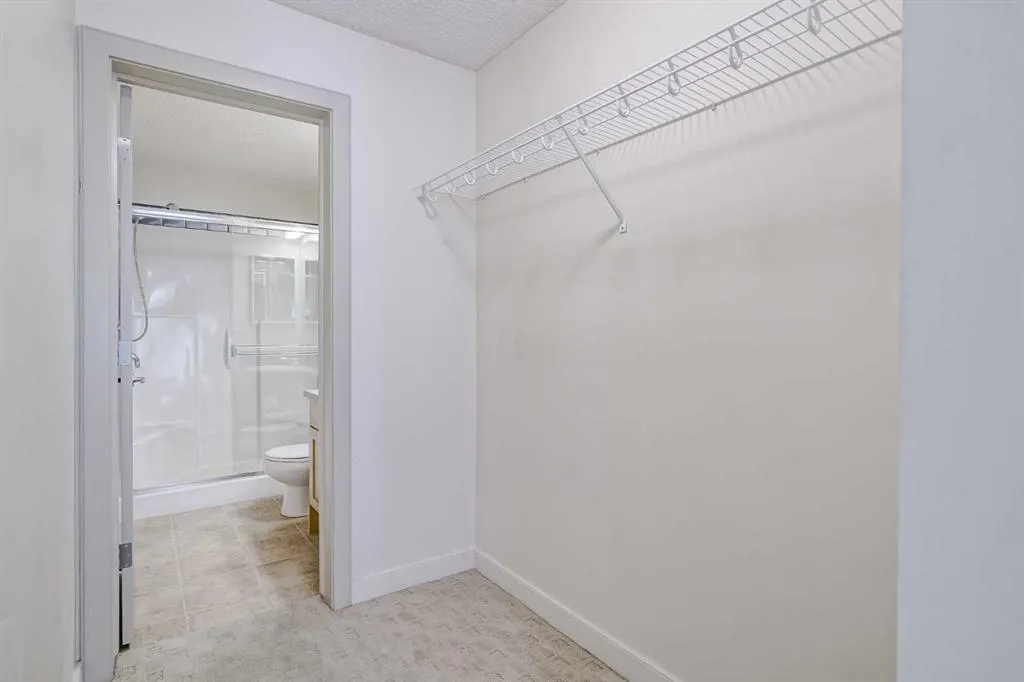 2233 34 Avenue SW, #141