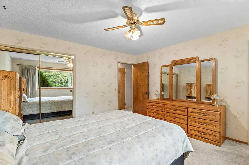 13111 Lake Arrow Road SE