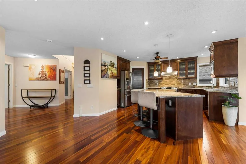 57 Somerglen Park SW