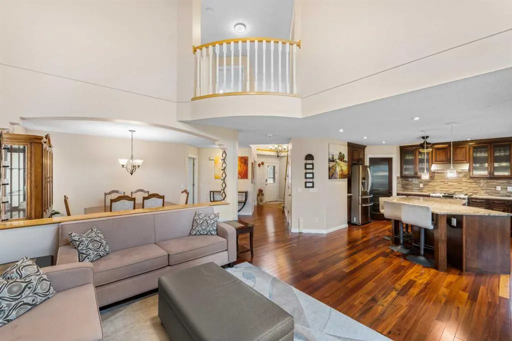 57 Somerglen Park SW